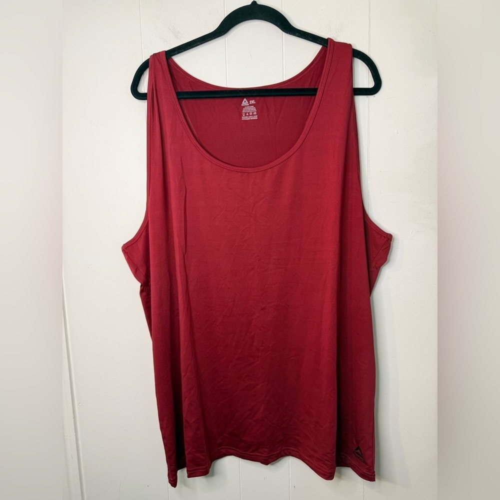 Reebok Women's Red Athletic Tank Top, Size 2X